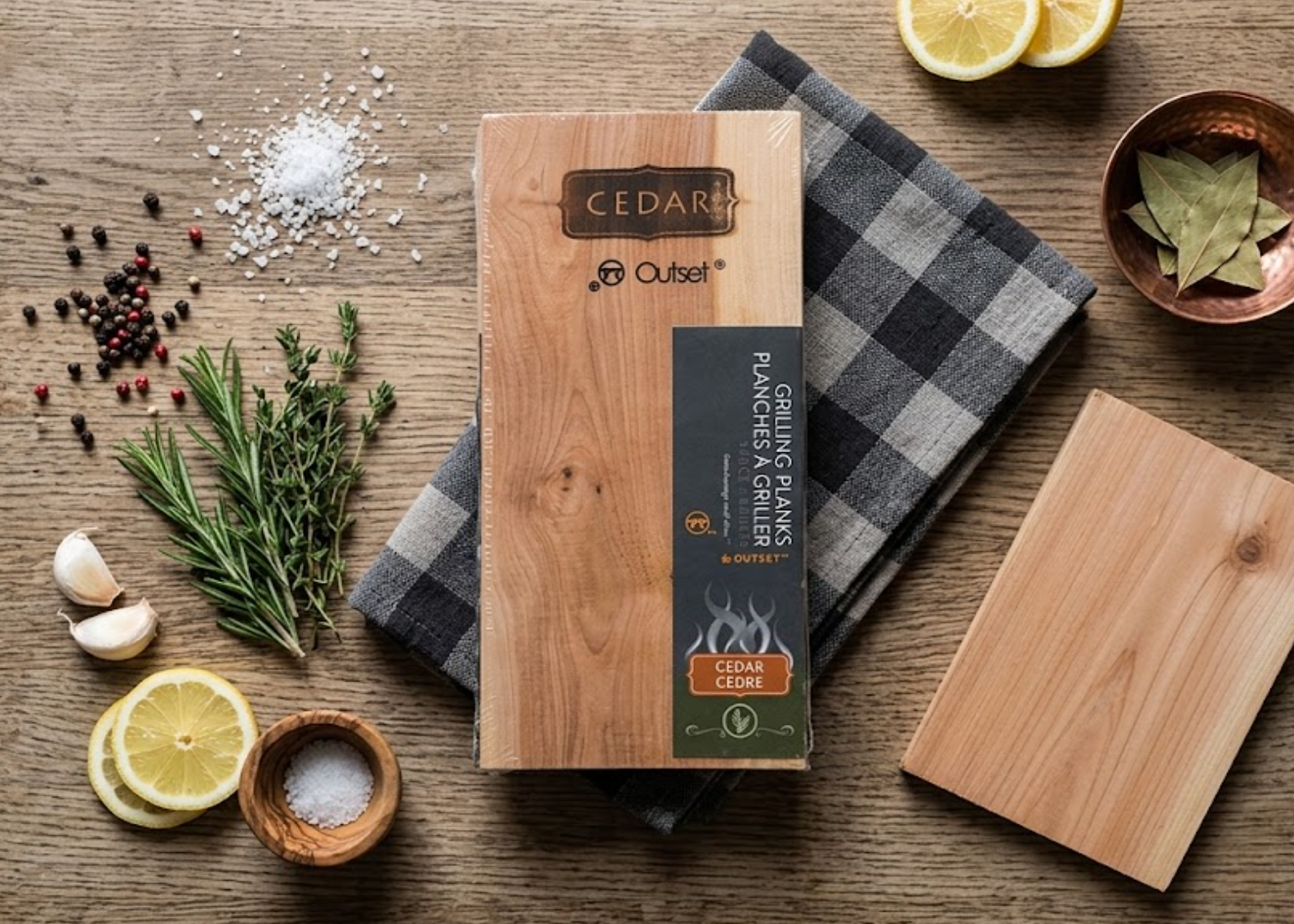 Outset Cedar Grilling Planks (Set of 4)